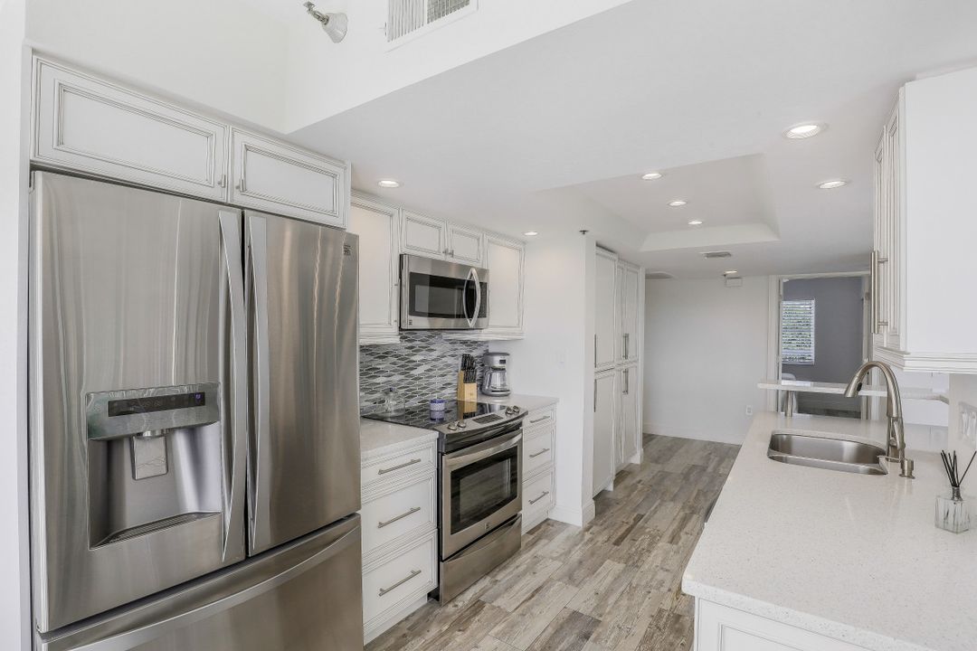 5501 Heron Point Dr #301, Naples, FL 34108