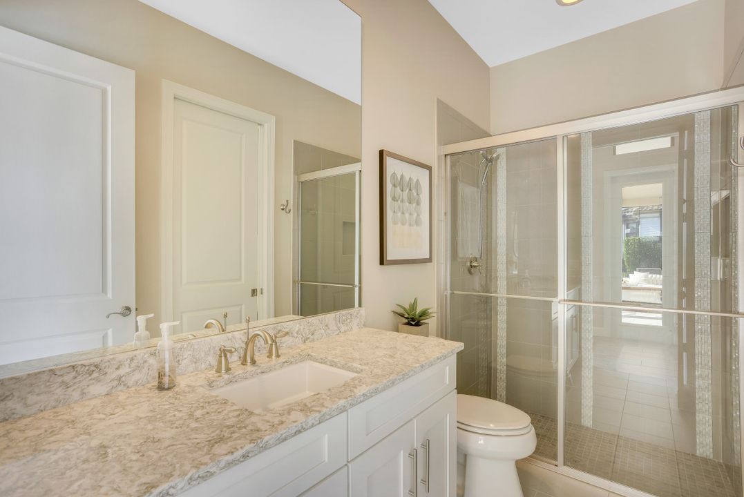 9086 Sorreno Ct, Naples, FL 34119