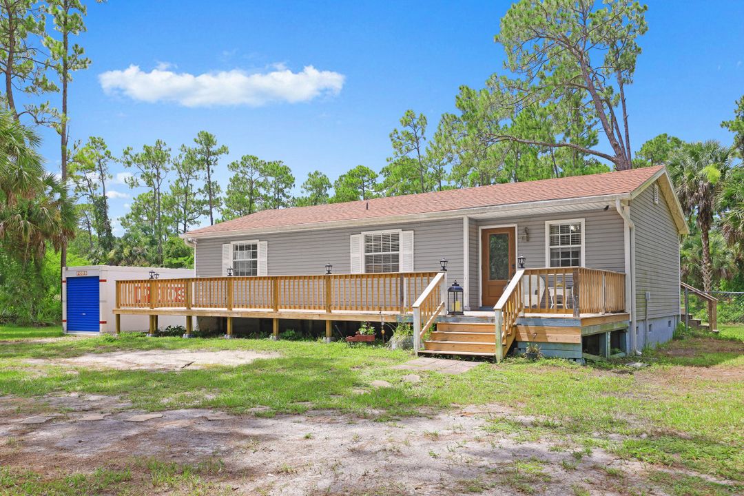 3611 8th Ave SE, Naples, FL 34117