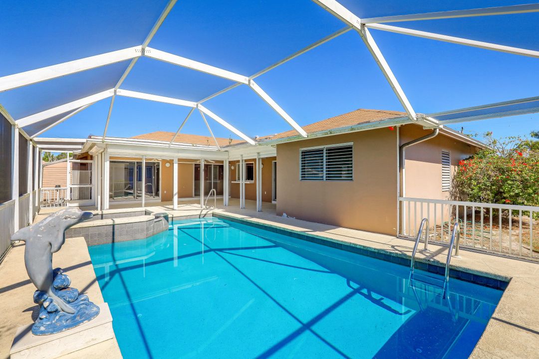 418 Yellowbird St, Marco Island, FL 34145