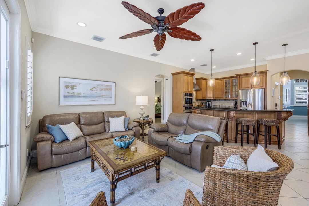 707 Plantation Ct, Marco Island, FL 34145