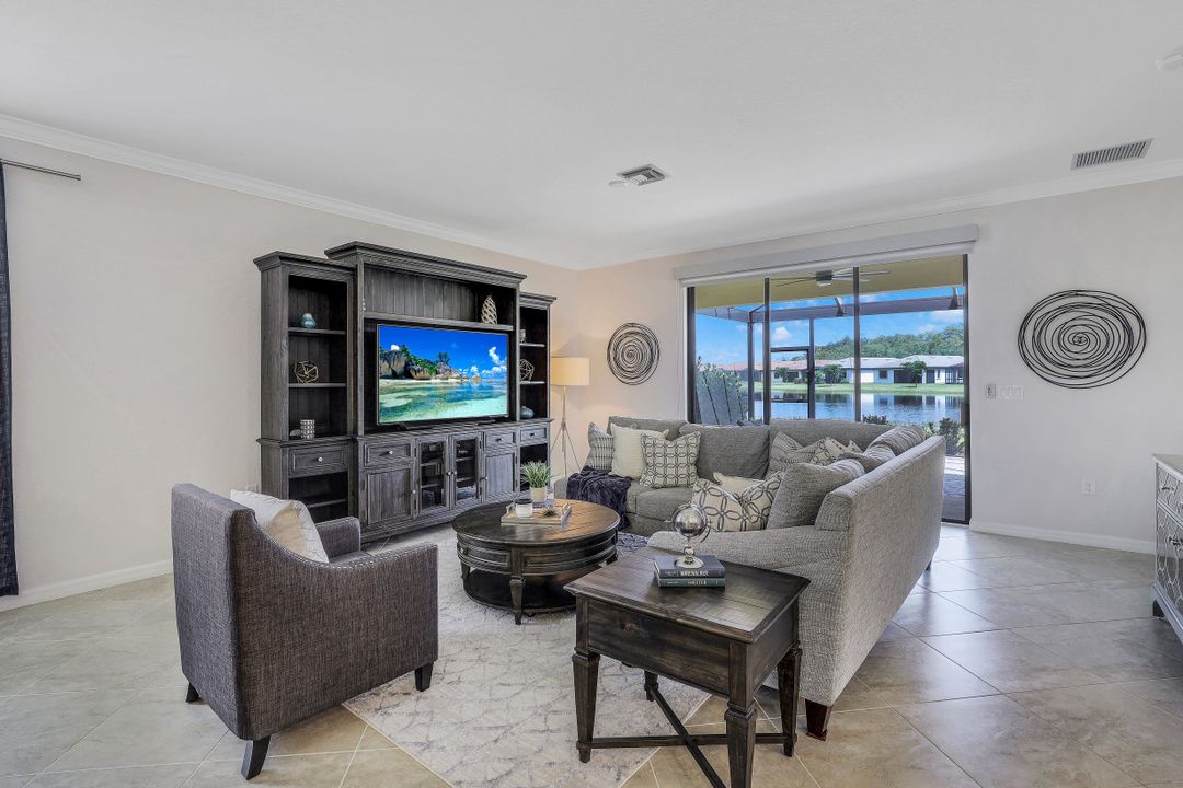 11567 Shady Blossom Dr, Fort Myers, FL 33913