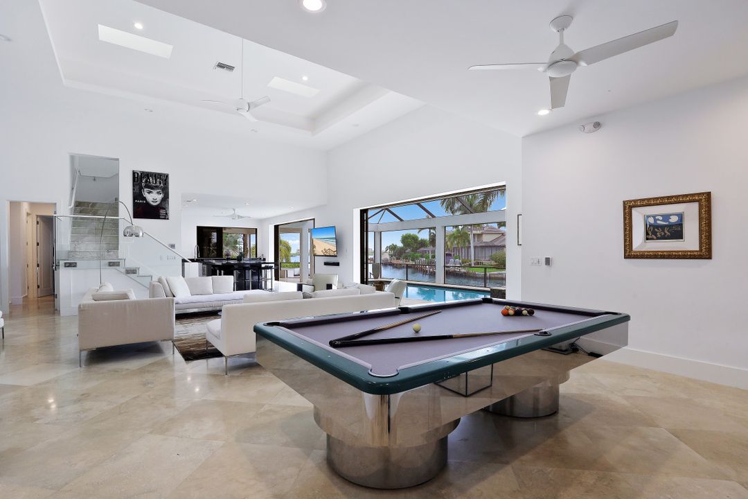 480 Parkhouse Ct, Marco Island, FL 34145