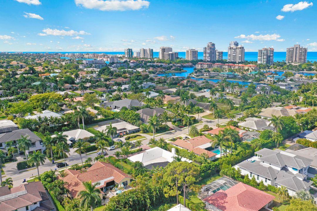 549 Neapolitan Way, Naples, FL 34103