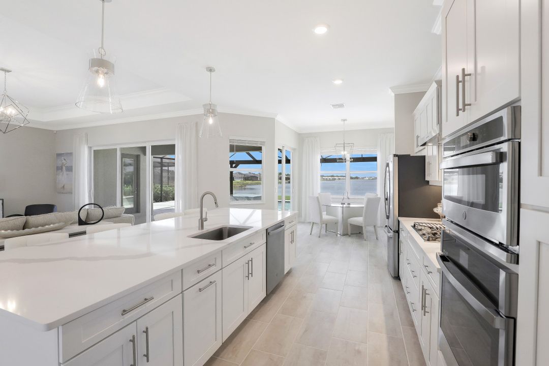 14360 Blue Bay Cir, Fort Myers, FL 33913