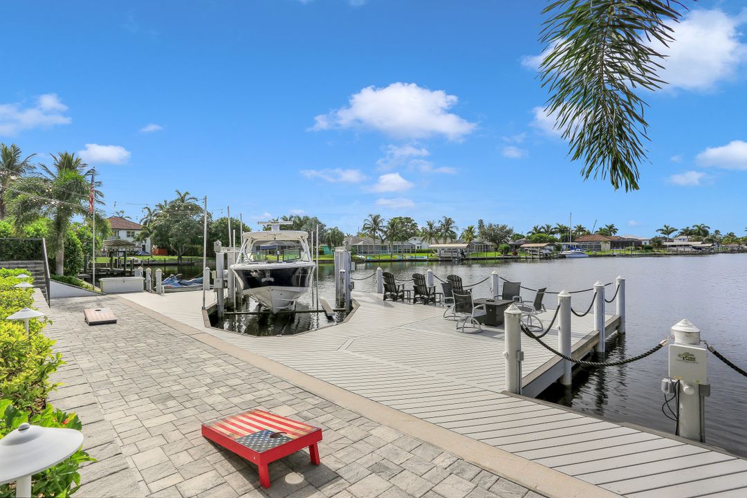 1214 El Dorado Pkwy E, Cape Coral, FL 33904