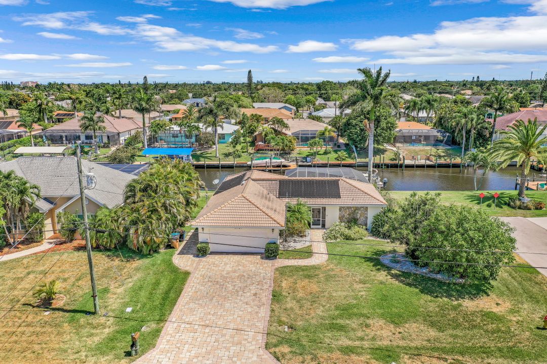 1927 SE 10th St, Cape Coral, FL 33990