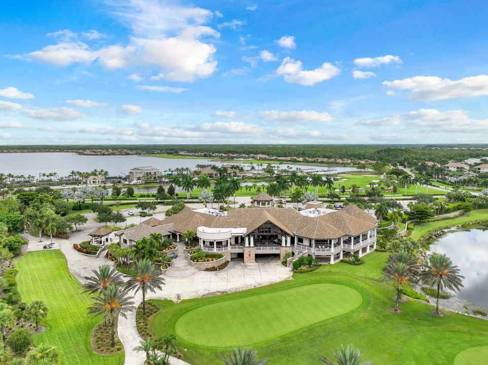 8733 Hideaway Harbor Ct, Naples, FL 34120