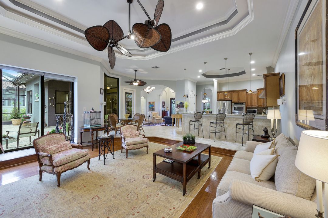 14690 Beaufort Cir, Naples, FL 34119