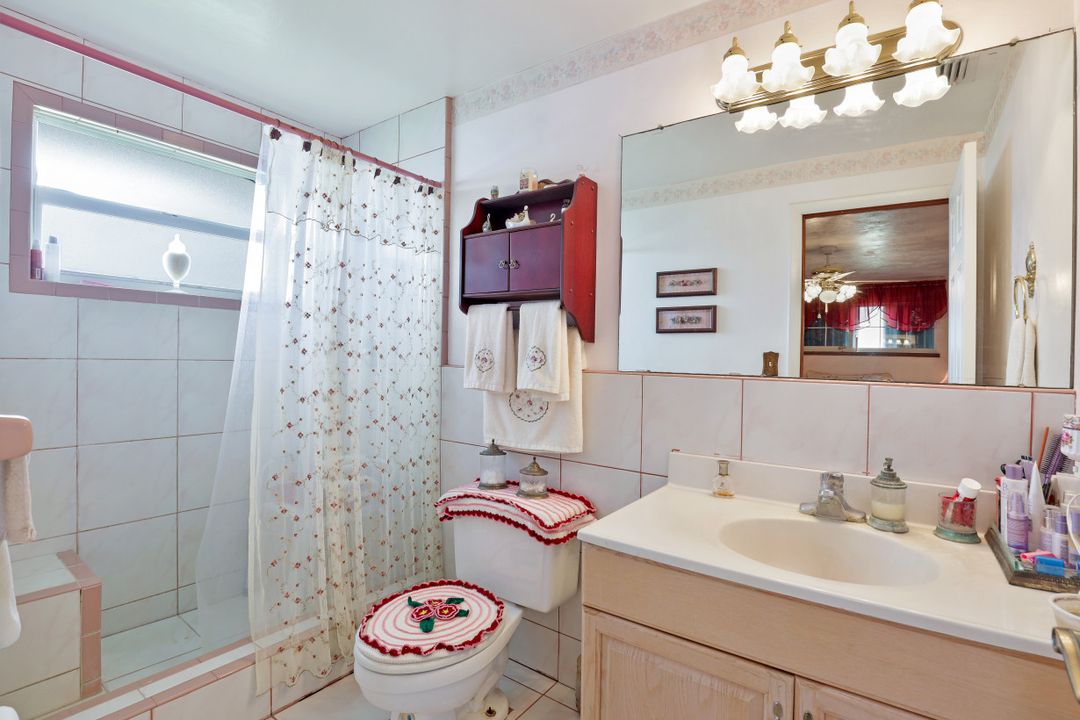 6630 Carmelita Dr, Fort Myers, FL 33905