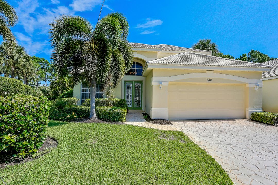 3538 Heron Glen Ct, Bonita Springs, FL 34134