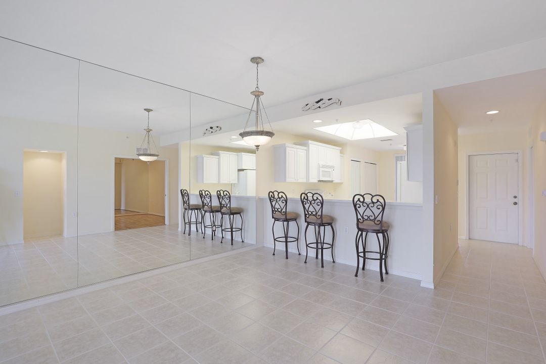 2870 Cypress Trace Cir #1712, Naples, FL 34119