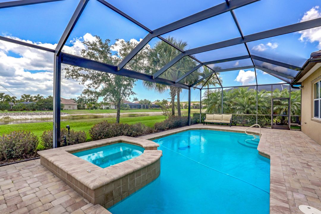 9415 Quarry Dr, Naples, FL 34120