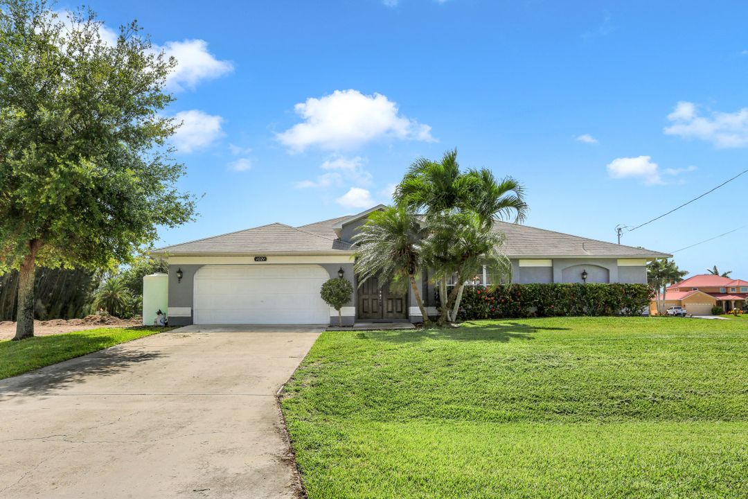 1021 NW 43rd Ave, Cape Coral, FL 33993