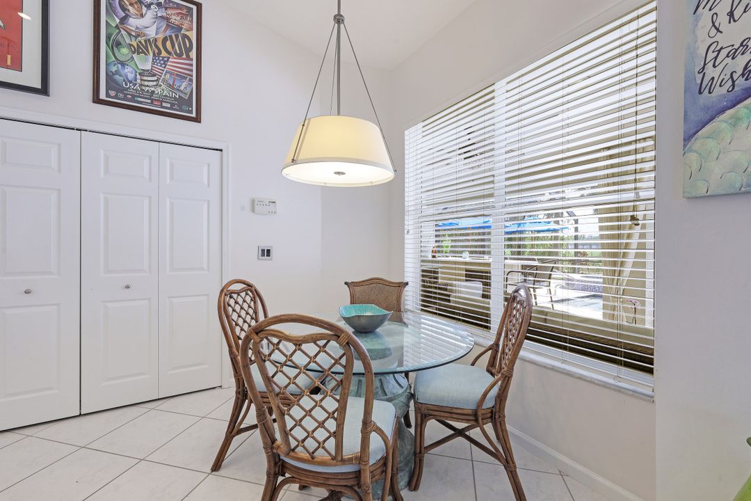 6485 Autumn Woods Blvd, Naples, FL 34109