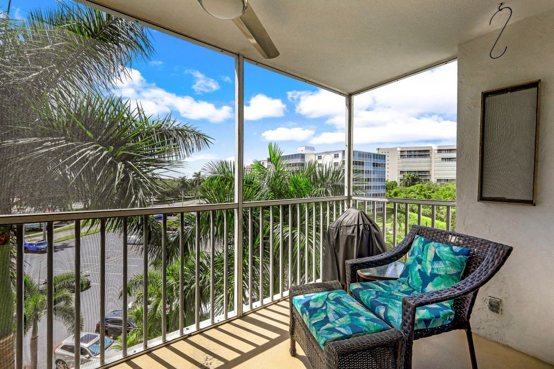 3 Bluebill Ave #512, Naples, FL 34108