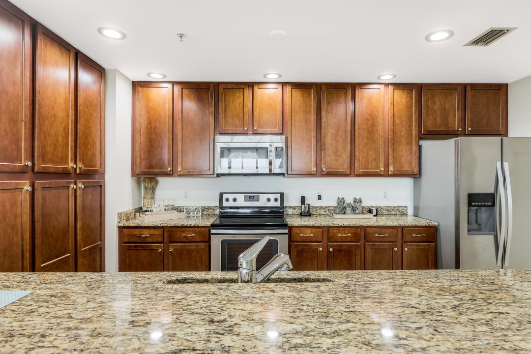 5781 Cape Harbour Dr #1304, Cape Coral, FL 33914