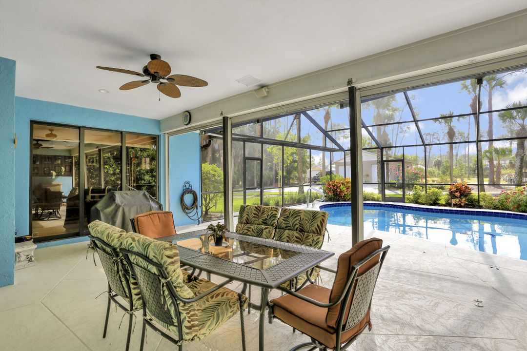 5980 Hidden Oaks Ln, Naples, FL 34119