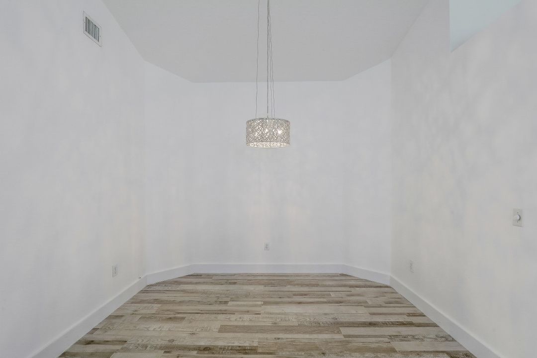 136 SW 206th Ave, Pembroke Pines, FL 33029