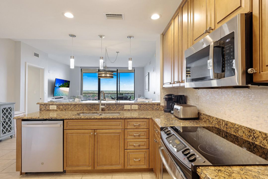 5781 Cape Harbour Dr #1205, Cape Coral, FL 33914