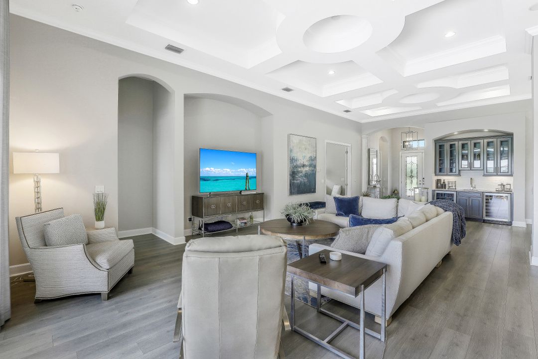 9388 Rapallo St, Naples, FL 34119