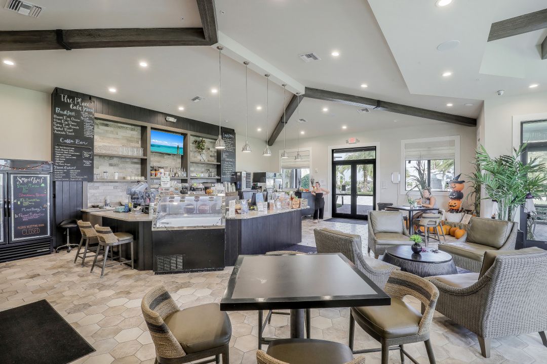 17441 Elkgrove Ln, Estero, FL 33928