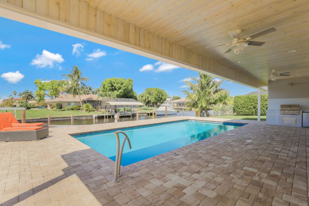 6572 E Town and River Rd, Fort Myers, FL 33919