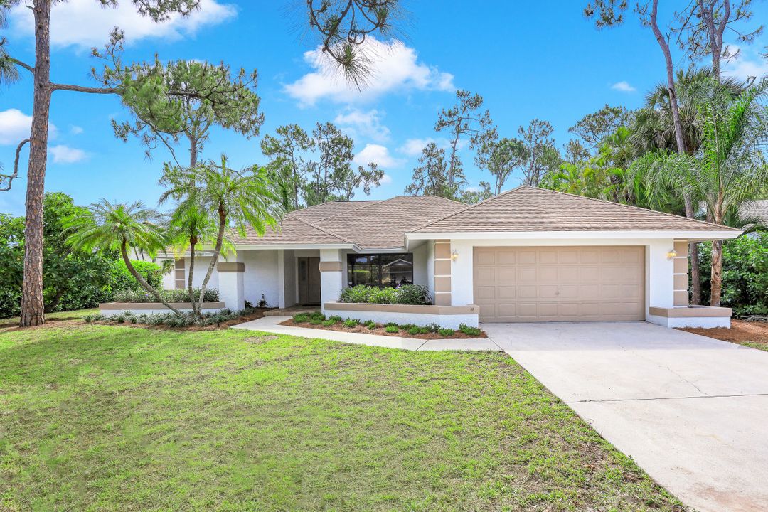 2225 Royal Ln, Naples, FL 34112