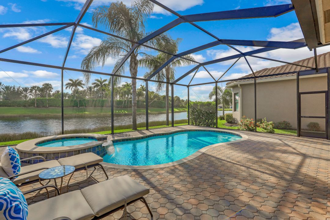 11542 Meadowrun Cir, Fort Myers, FL 33913