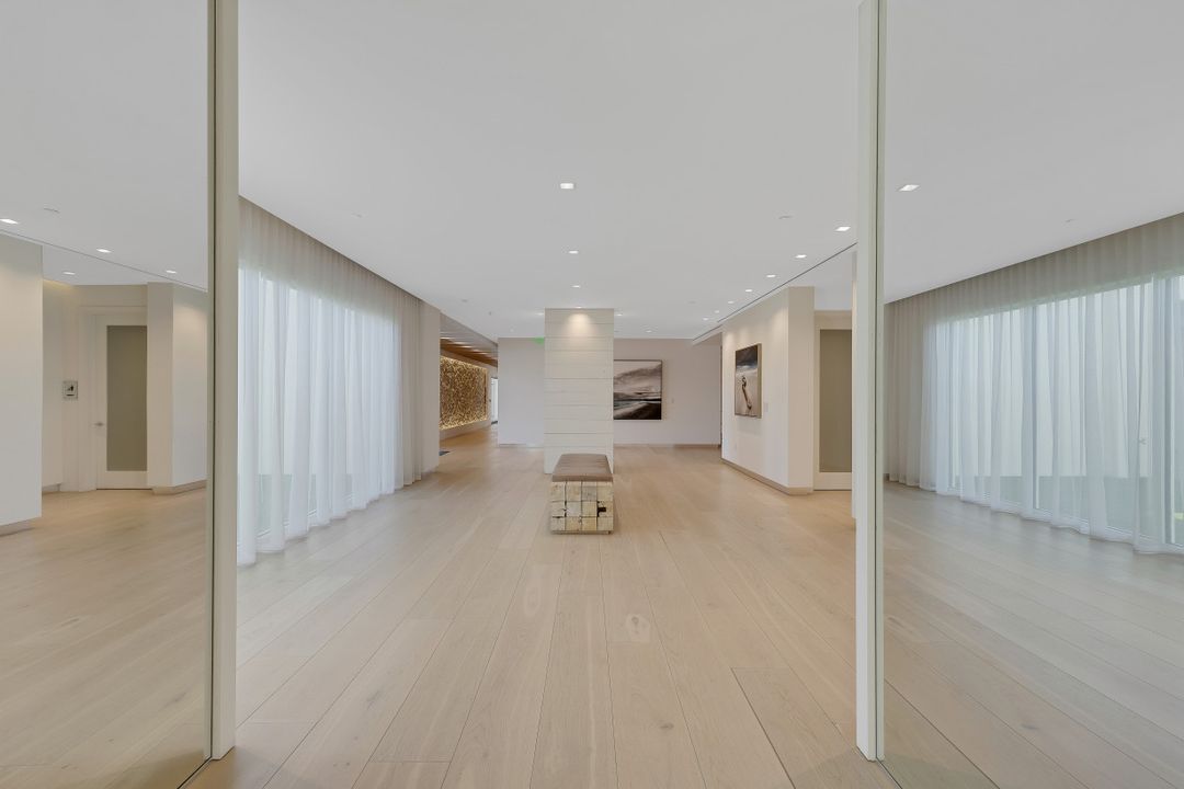 13915 Old Coast Rd #805, Naples, FL 34110