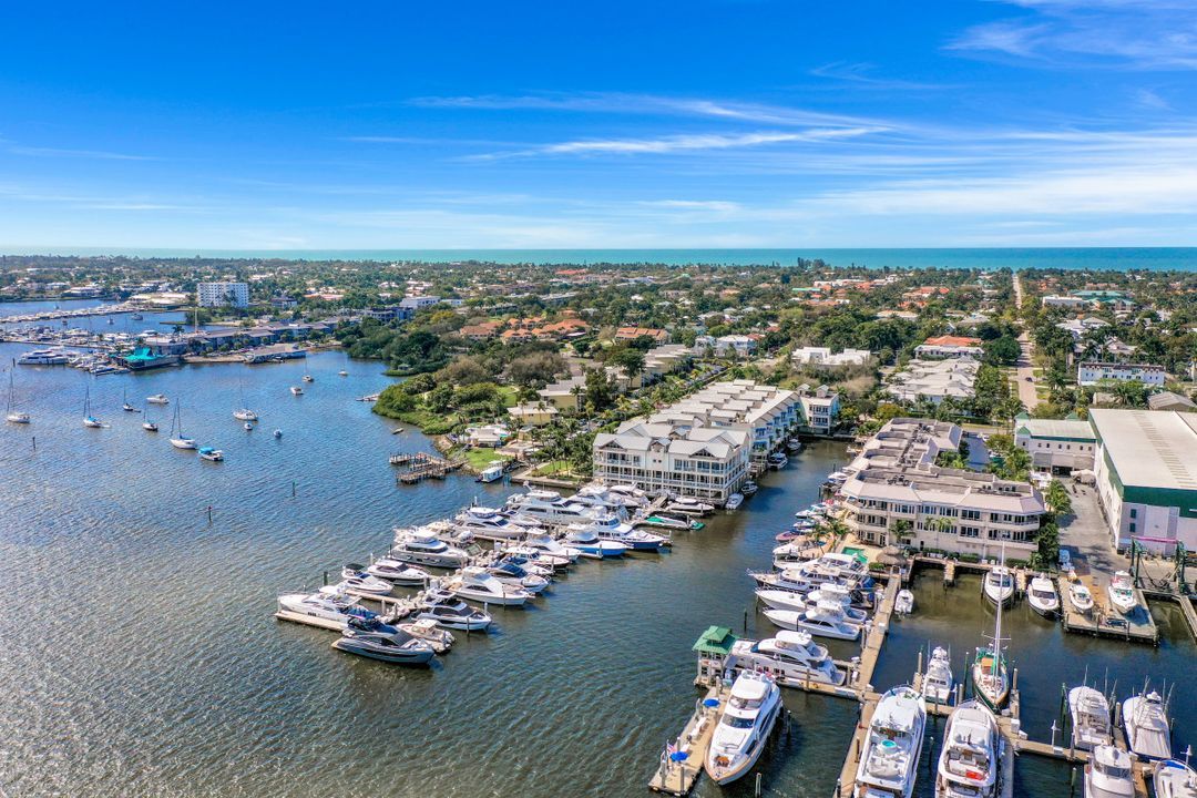 1001 10th Ave S #F3, Naples, FL 34102