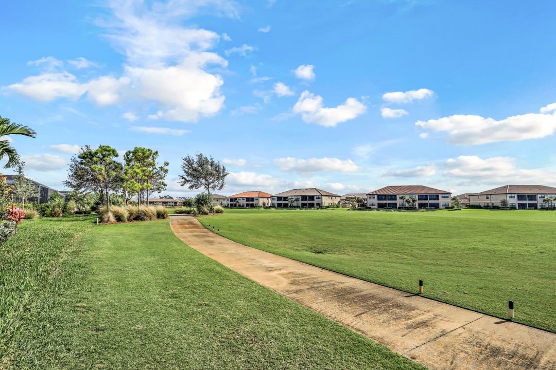 9496 Montelanico Loop, Naples, FL 34119