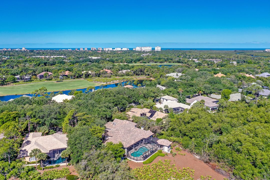 969 Barcarmil Way, Naples, FL 34110