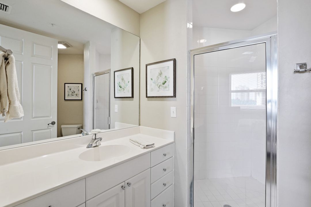 410 Flagship Dr #505, Naples, FL 34108