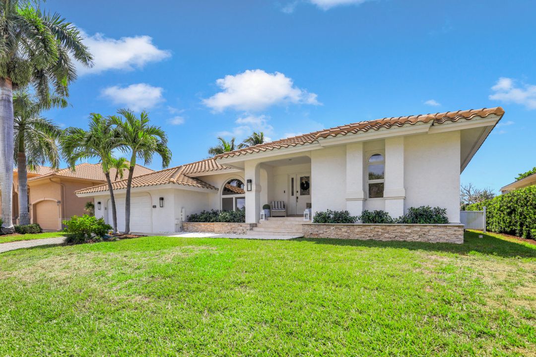 1161 Twin Oak Ct, Marco Island, FL 34145