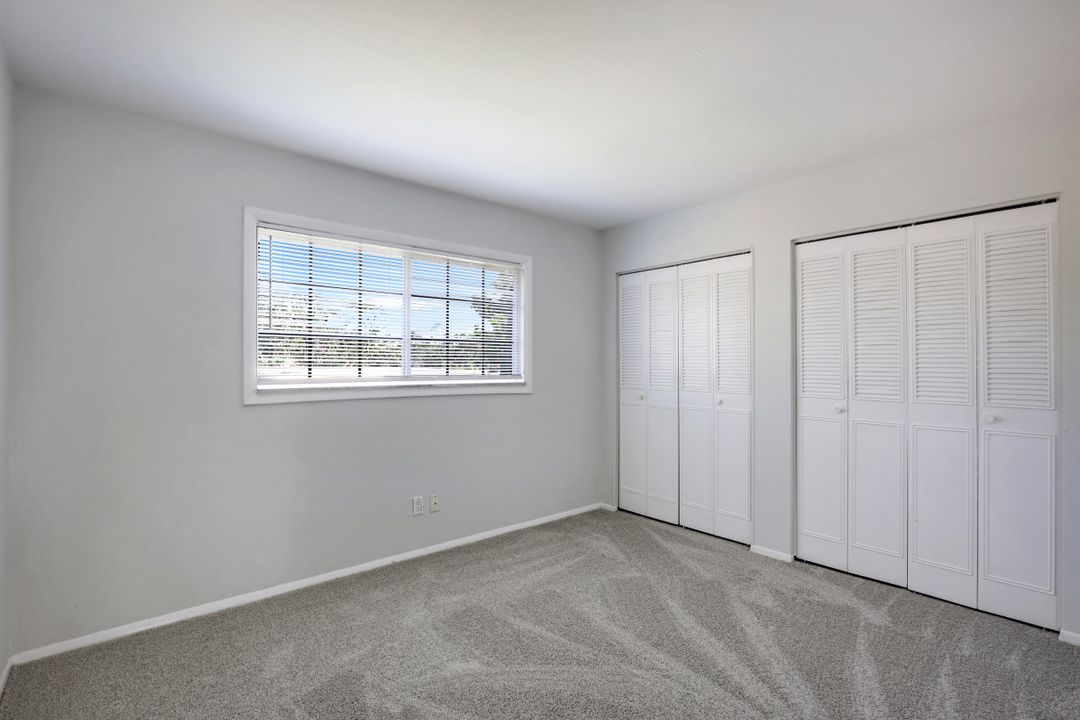 5860 Whiting Ct, Fort Myers, FL 33919