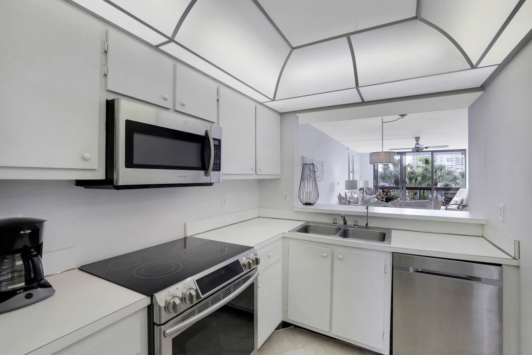 591 Seaview Ct #A-307, Marco Island, FL 34145