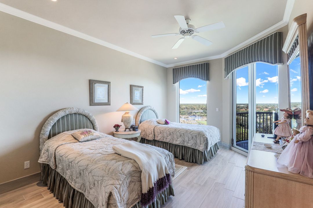 4811 Island Pond Ct #905, Bonita Springs, FL 34134