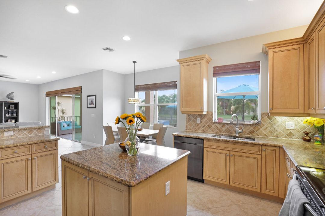 6499 Marbella Dr, Naples, FL 34105