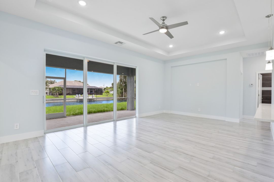 1334 SW Santa Barbara Pl, Cape Coral, FL 33991