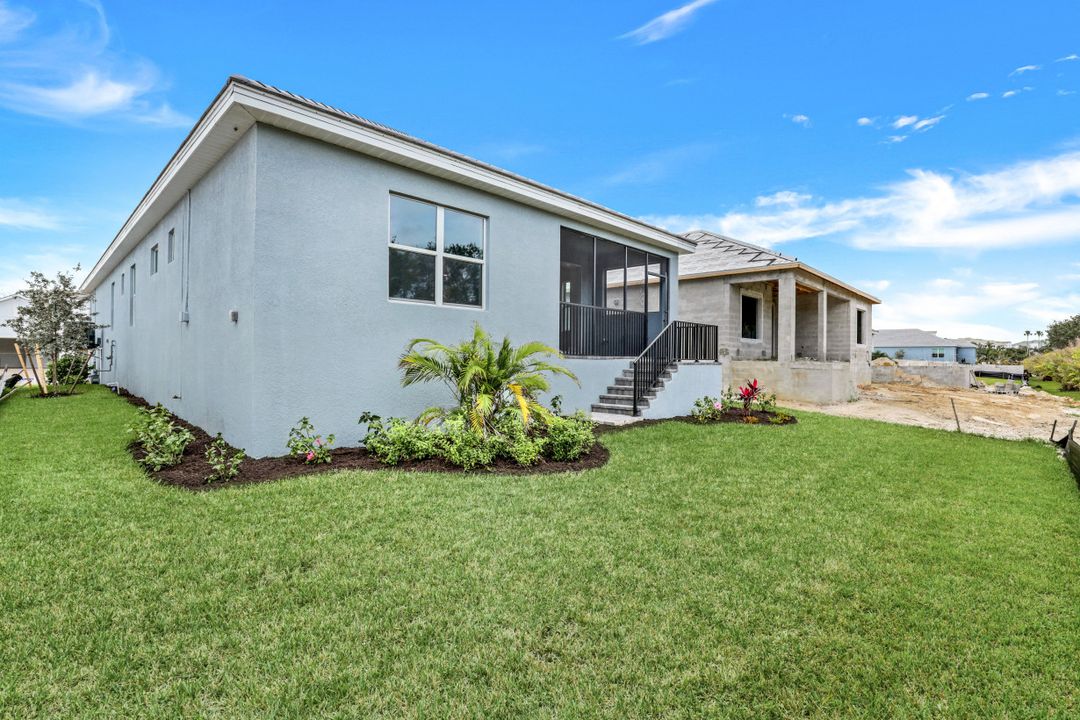 8794 Pigeon KY, Fort Myers, FL 33908