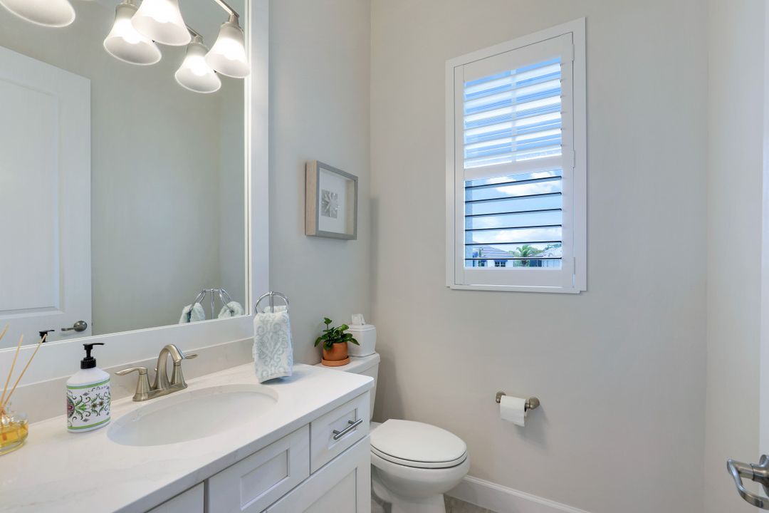 18389 WildBlue Blvd, Fort Myers, FL 33913