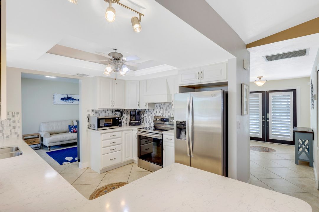 1847 Everest Pkwy, Cape Coral, FL 33904