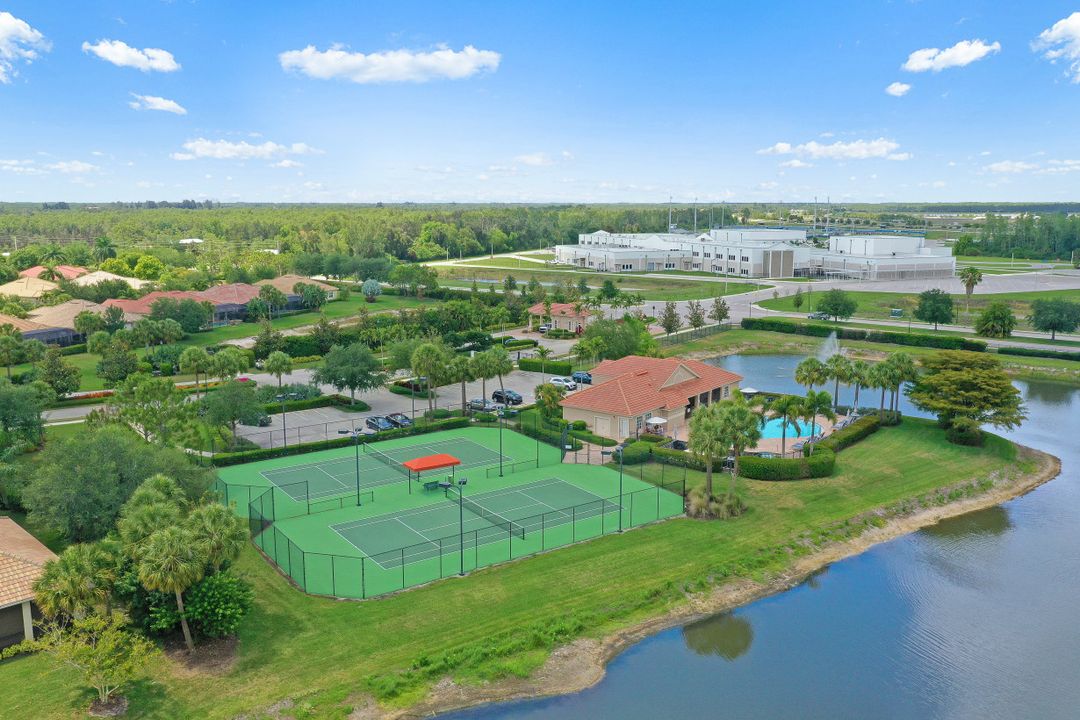 10354 Flat Stone Loop, Bonita Springs, FL 34135