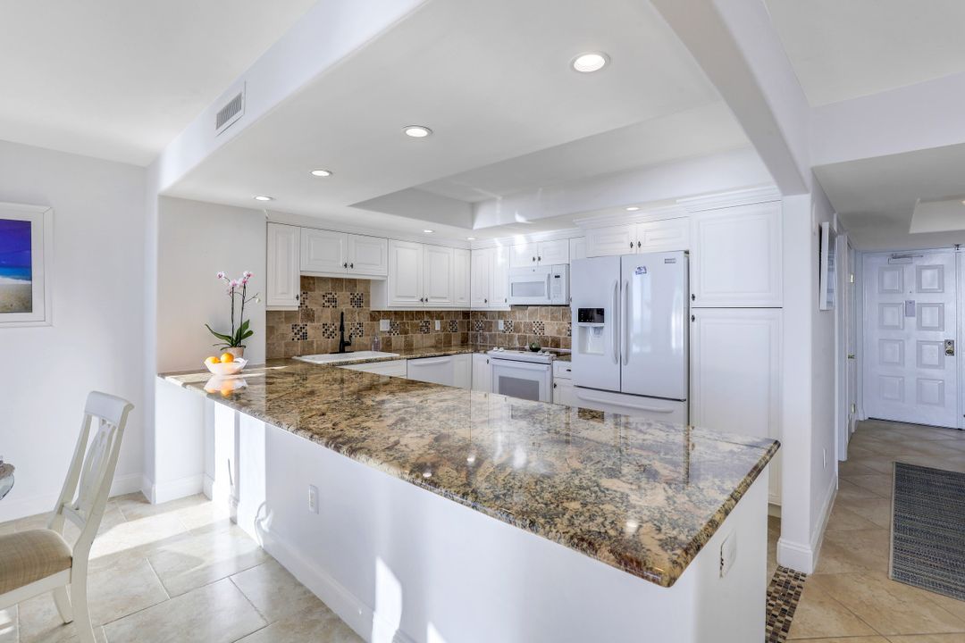 840 S Collier Blvd #1105, Marco Island, FL 34145