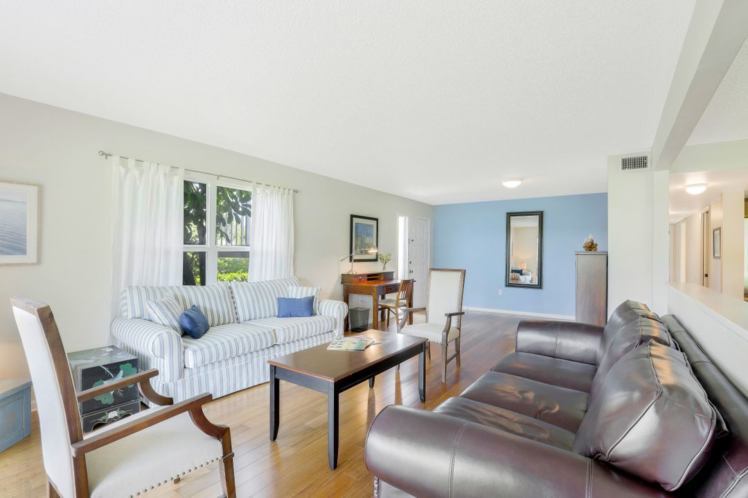 3300 Binnacle Dr #101, Naples, FL 34103