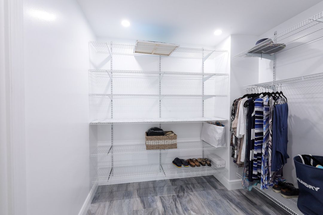 1 Bluebill Ave #803, Naples, FL 34108