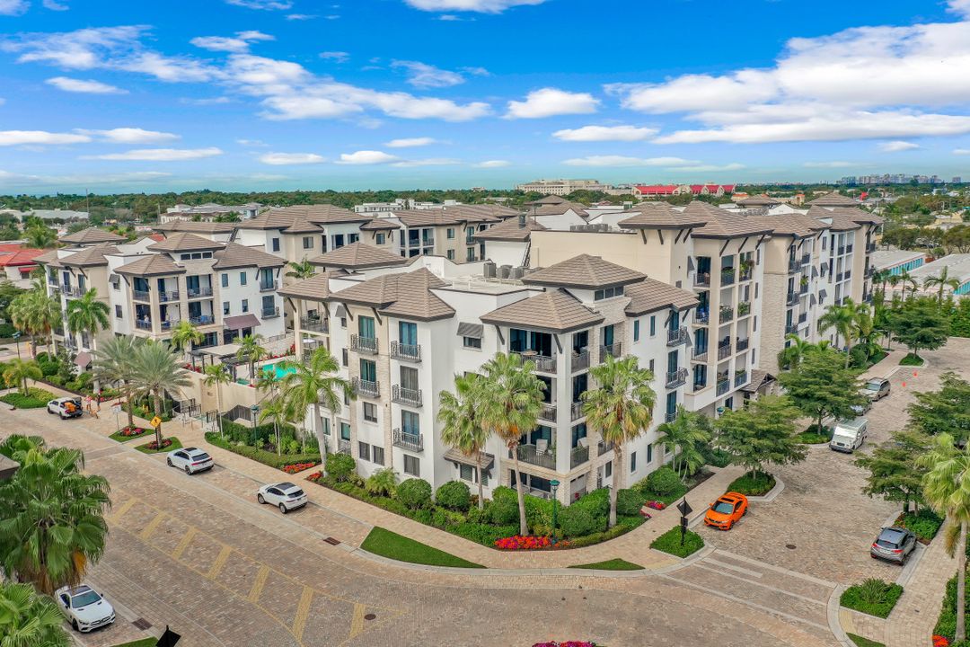 1035 3rd Ave S #311, Naples, FL 34102