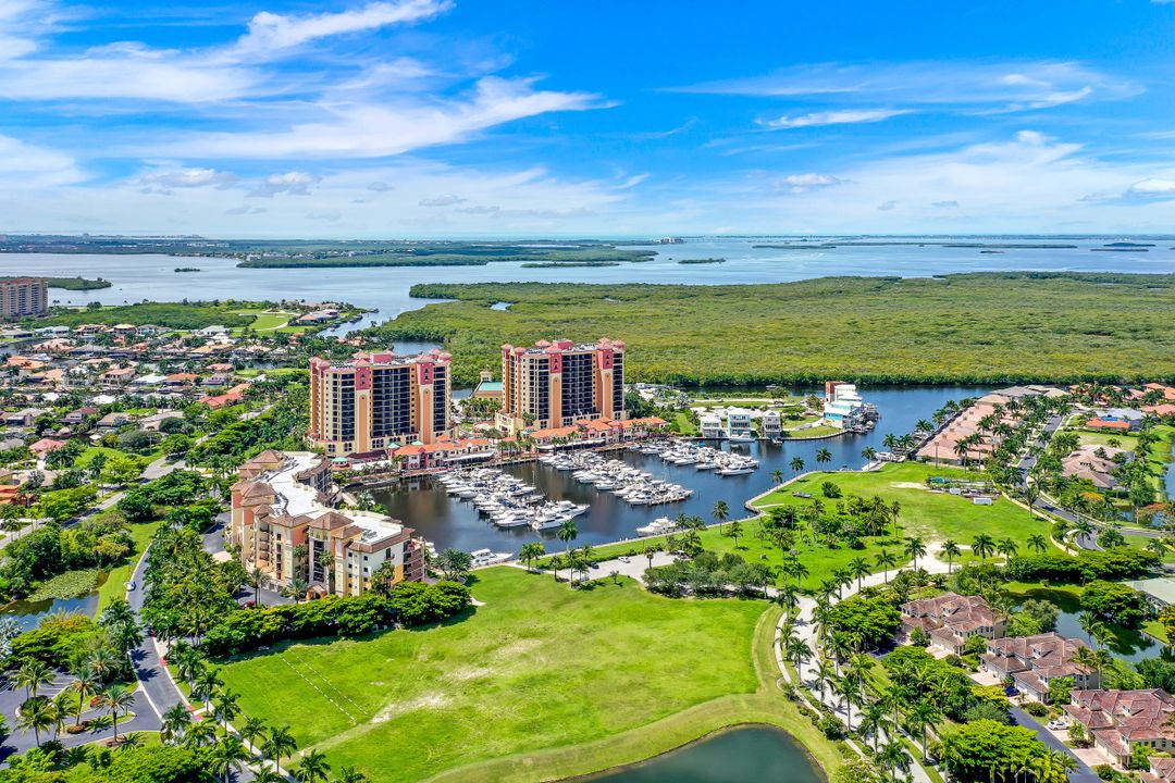 5405 SW 17th Ave, Cape Coral, FL 33914