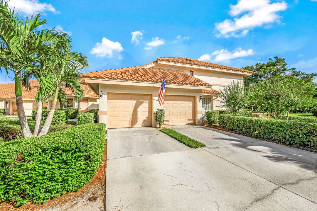 78 Bennington Dr  #Bldg8 #5, Naples, FL 34104